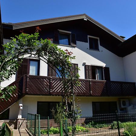 Apartment Jang Tolmin Buitenkant foto